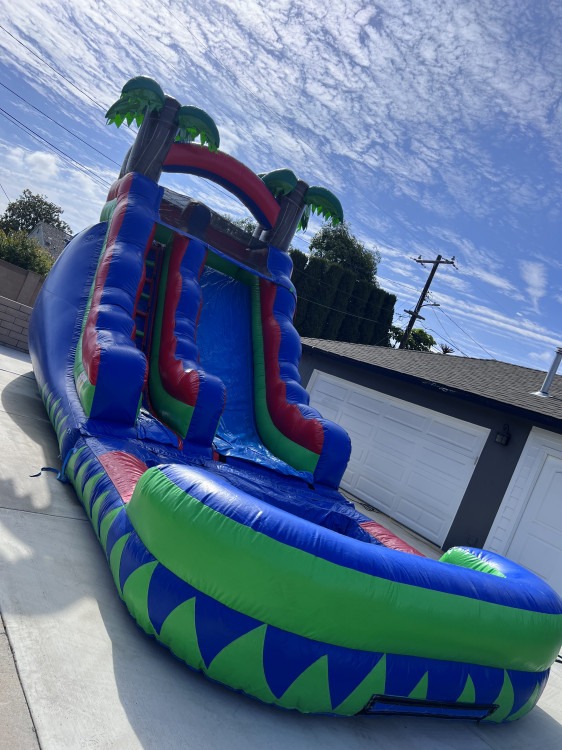 18ft Maui Water Slide